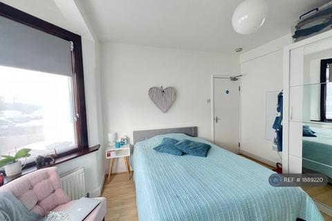 undefined, Peterborough Road, London, E10
