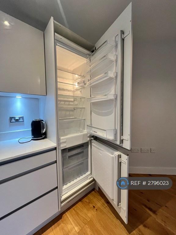 Fridge/Freezer