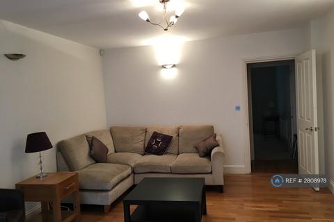 2 bedroom flat to rent, Trinity Road, London, SW17
