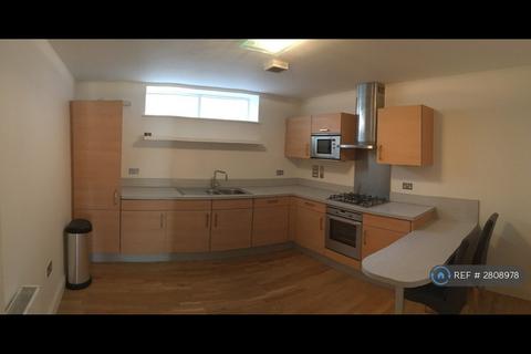 2 bedroom flat to rent, Trinity Road, London, SW17