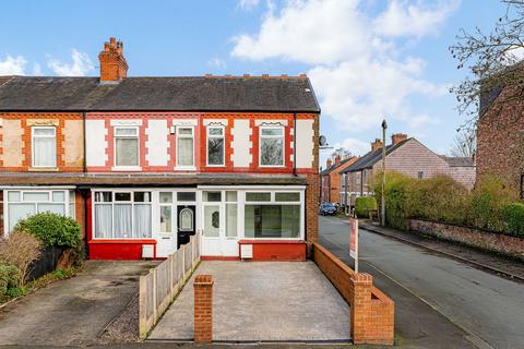 3 bedroom end of terrace house for sale, Woodsend Road, Flixton, Manchester, M41