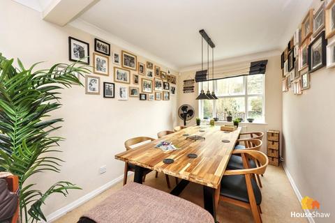 3 bedroom semi-detached house for sale, Gosling Grove, Downley Village, HP13 5YS