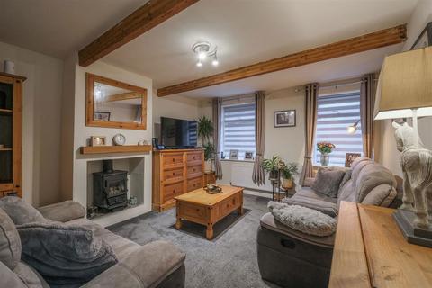 2 bedroom end of terrace house for sale, Halifax Road, Huddersfield HD3