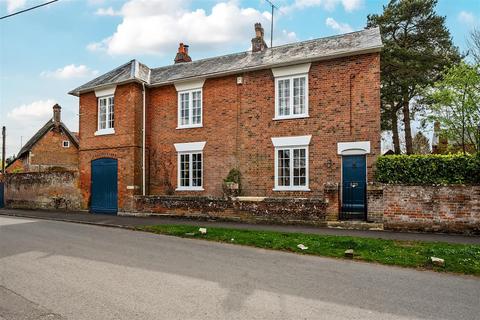5 bedroom detached house for sale, High Street, Urchfont, SN10