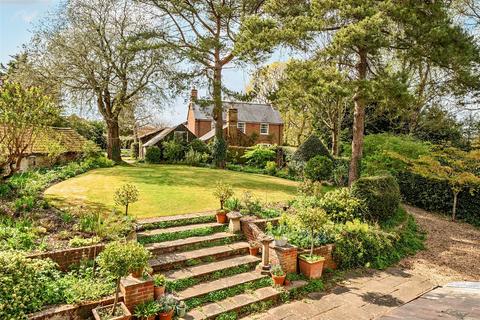 5 bedroom detached house for sale, High Street, Urchfont, SN10