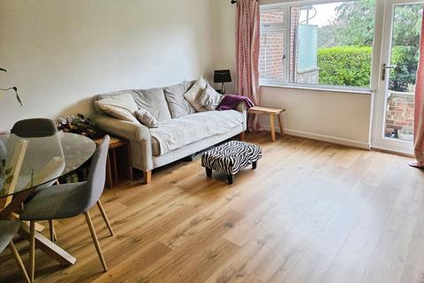 2 bedroom apartment for sale, Redhill Drive, Bournemouth BH10