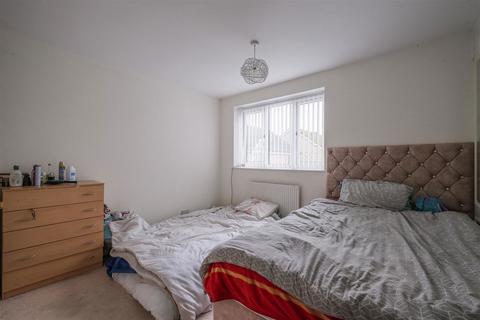 undefined, Ponyfield Close, Huddersfield HD2