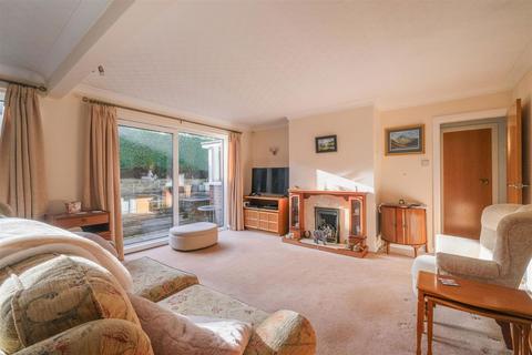 undefined, Cowrakes Close, Huddersfield HD3