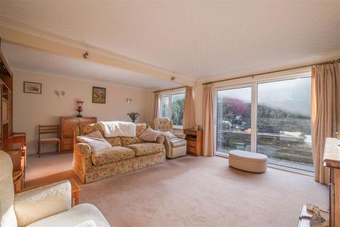 undefined, Cowrakes Close, Huddersfield HD3