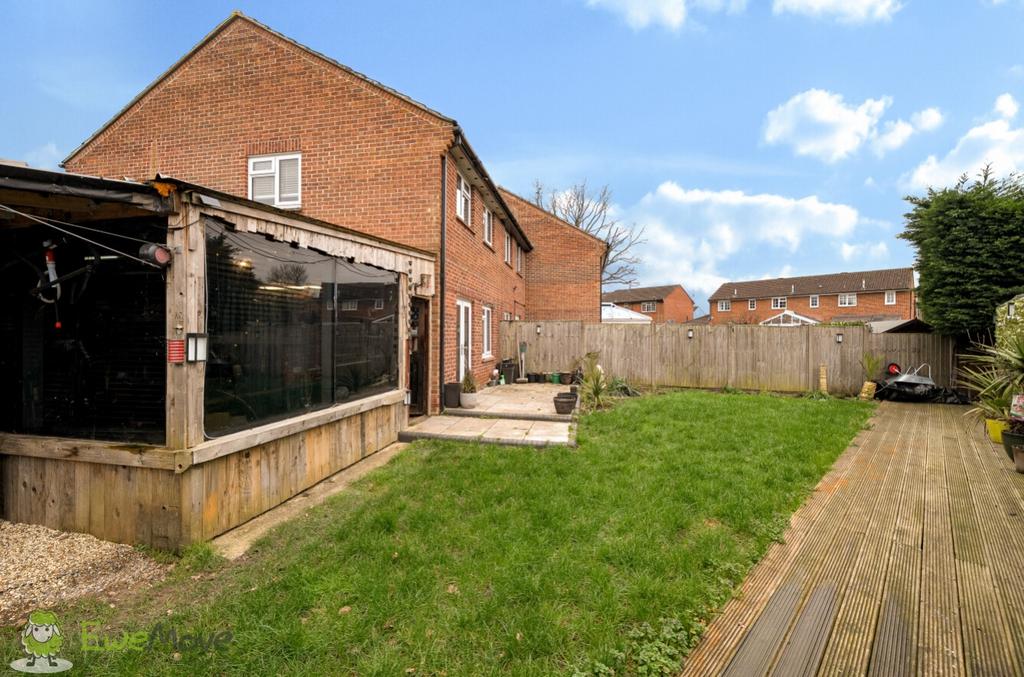 Rear Corner Plot Garden
