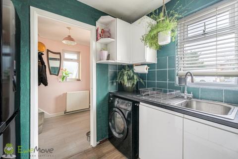 undefined, Stratfield Avenue, Tadley RG26