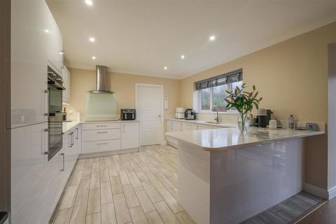 undefined, Oaklands Crescent, Huddersfield HD2
