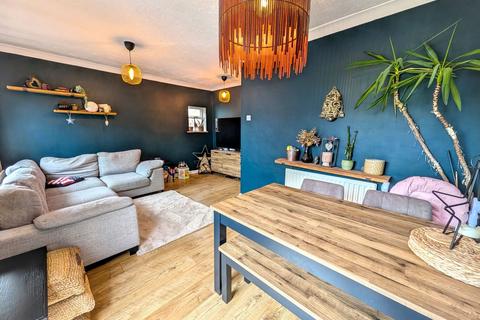 2 bedroom detached bungalow for sale, Melbourne Road, Clacton-on-sea CO15