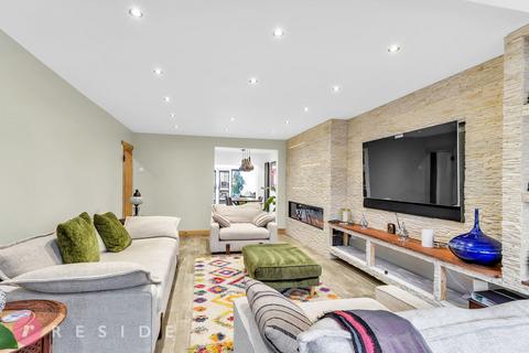 4 bedroom detached house for sale, Wordsworth Way, Rochdale OL11