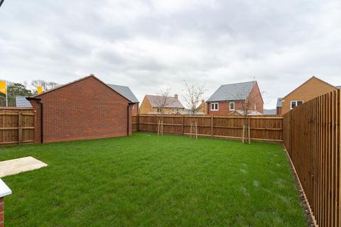 5 bedroom detached house for sale, William Railton Road, Garendon Park, LE12