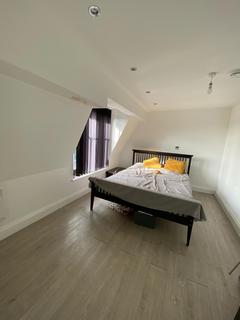 undefined, St. Johns Road, Isleworth TW7