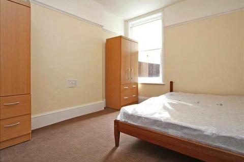 1 bedroom flat to rent, Barcombe Avenue, London SW2