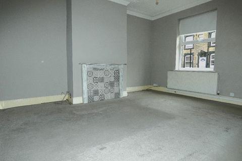 3 bedroom terraced house to rent, Zoar Street, Morley
