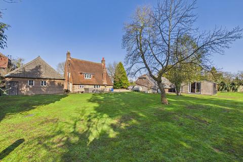 4 bedroom detached house for sale, Maidstone Road, Maidstone ME17