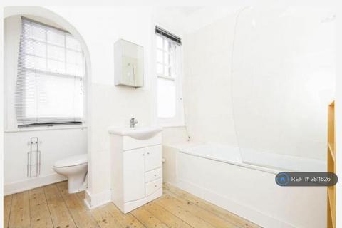 2 bedroom flat to rent, West Hampstead, London, NW6