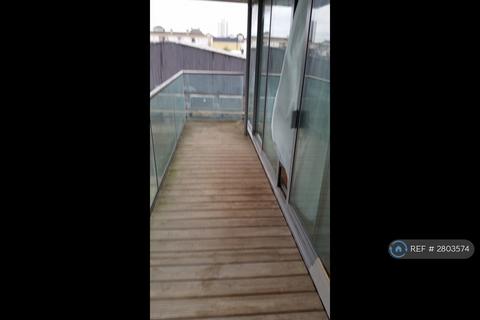 1 bedroom flat to rent, Stainsby Road, London, E14