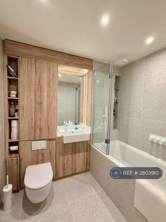 2nd Bathroom