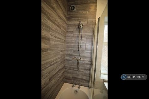 3 bedroom terraced house to rent, Laburnum Road, Danebank, North Reddish, Stockport, Manchester, M34