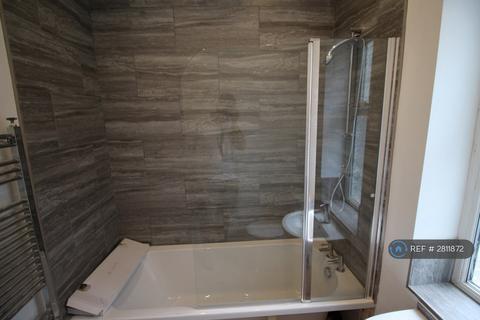 3 bedroom terraced house to rent, Laburnum Road, Danebank, North Reddish, Stockport, Manchester, M34