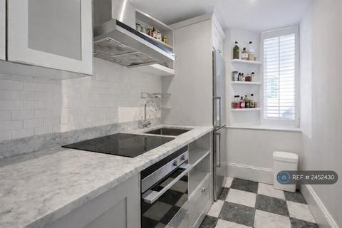 2 bedroom flat to rent, Porchester Square, London, W2
