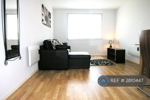 1 bedroom flat to rent, Coopers Court, London, W3