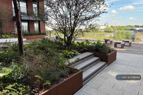 2 bedroom flat to rent, Hemlock Street, Heron Wharf, E14