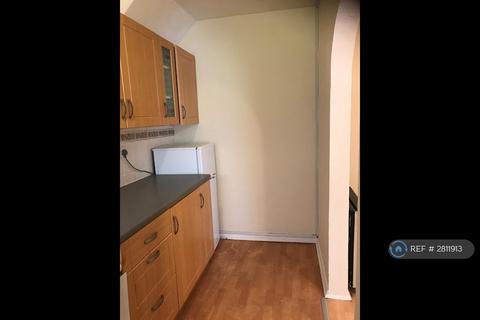 undefined, Downs Road, Luton, LU1