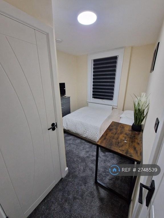 Small Ensuite