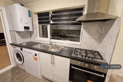 1 bedroom in a house share to rent, Caldy Road, Belvedere, DA17