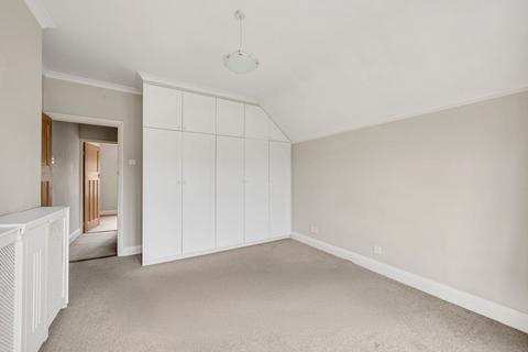 4 bedroom semi-detached house to rent, Felstead Road, Orpington BR6