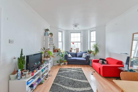 3 bedroom flat to rent, Hazelwood House, Deptford, London, SE8