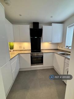 2 bedroom terraced house to rent, Piernik Close, Swindon, SN25