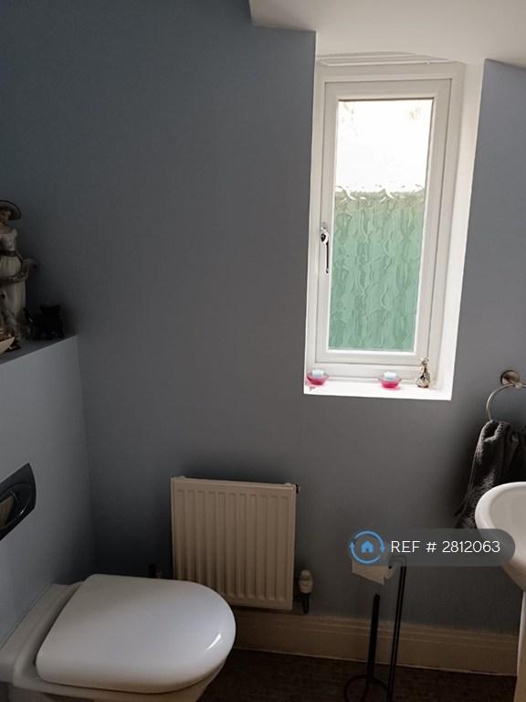 Ground Floor Cloakroom