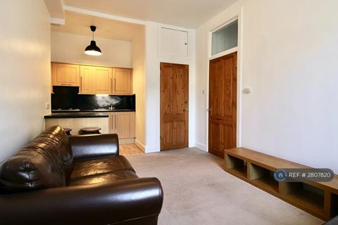 undefined, Dalgety St, Edinburgh, EH7
