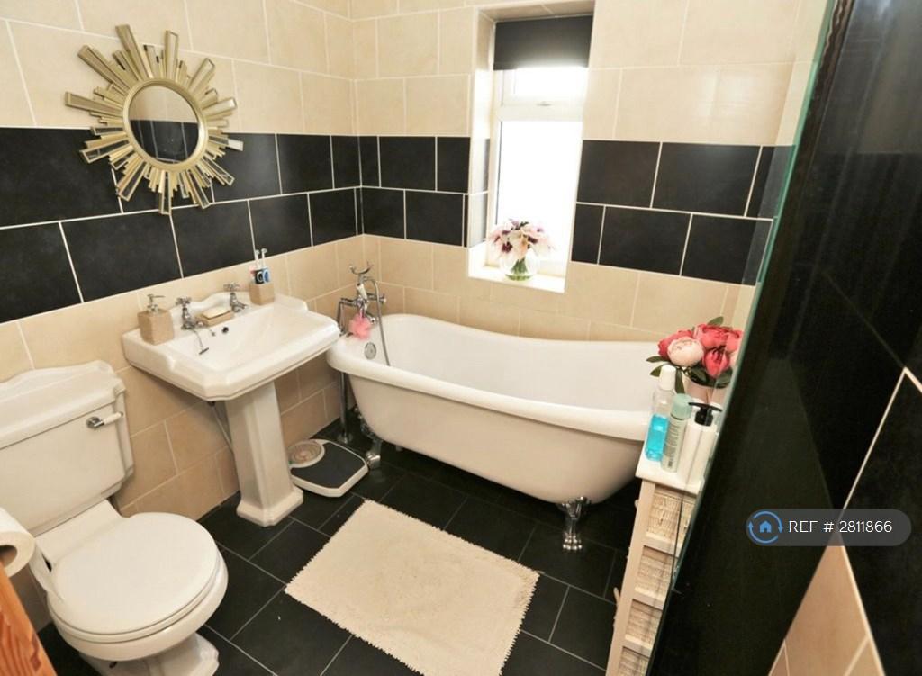 On-Suite Bathroom