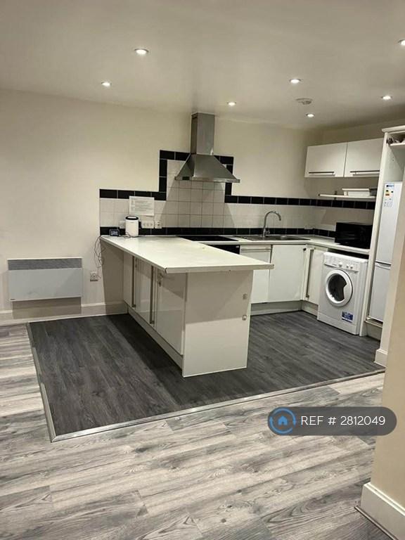 Kitchen (Open Plan)