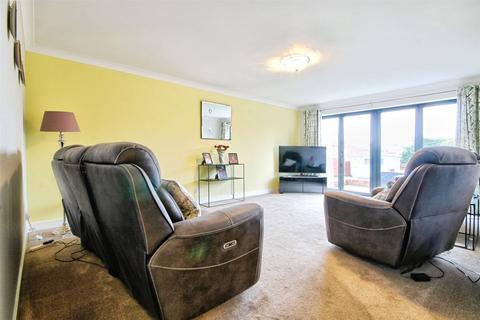 3 bedroom bungalow for sale, Oaklea, Houghton Le Spring, Sunderland, DH4