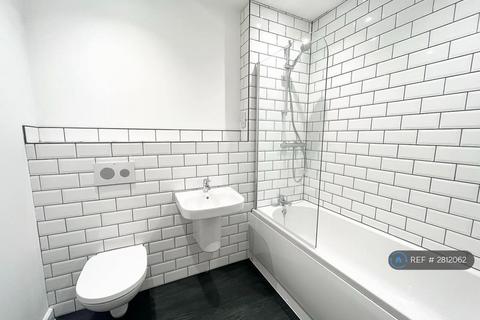 1 bedroom flat to rent, Central Avenue, Lutterworth, LE17