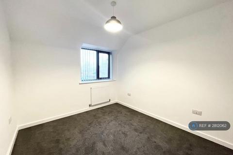1 bedroom flat to rent, Central Avenue, Lutterworth, LE17