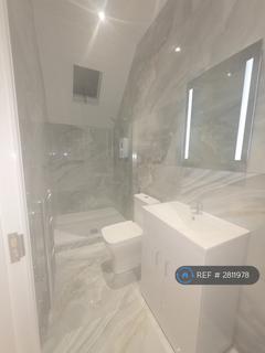 2 bedroom flat to rent, Watford, Watford, WD17