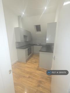 2 bedroom flat to rent, Watford, Watford, WD17