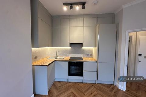 2 bedroom flat to rent, Pemberton Terrace, London, N19