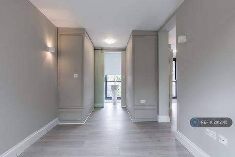 1 bedroom flat to rent, Riverside Apartments, London, N13