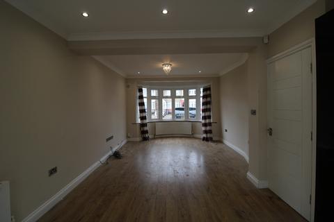 undefined, Isleworth TW7