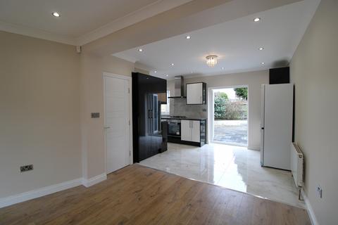 undefined, Isleworth TW7